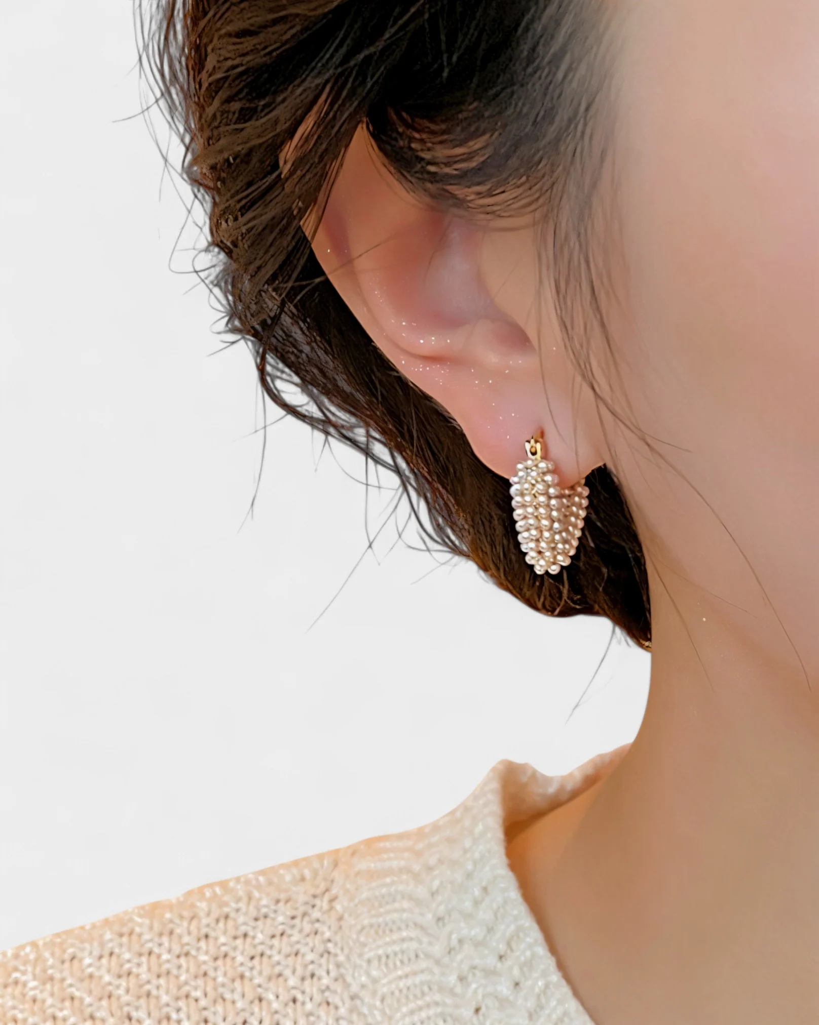 DEYARA Pearl Earrings - Image 5