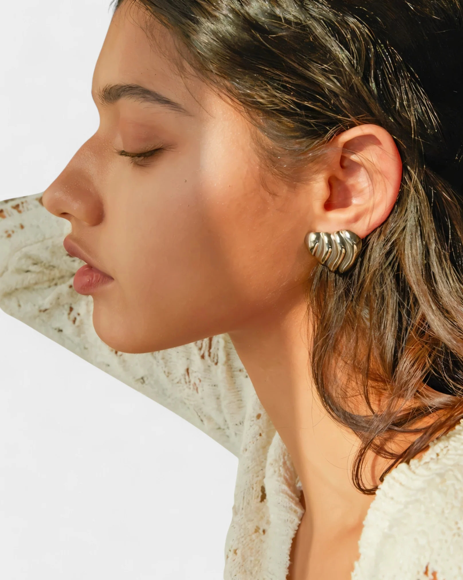 ZARENA Ruffle Heart Earrings - Image 7